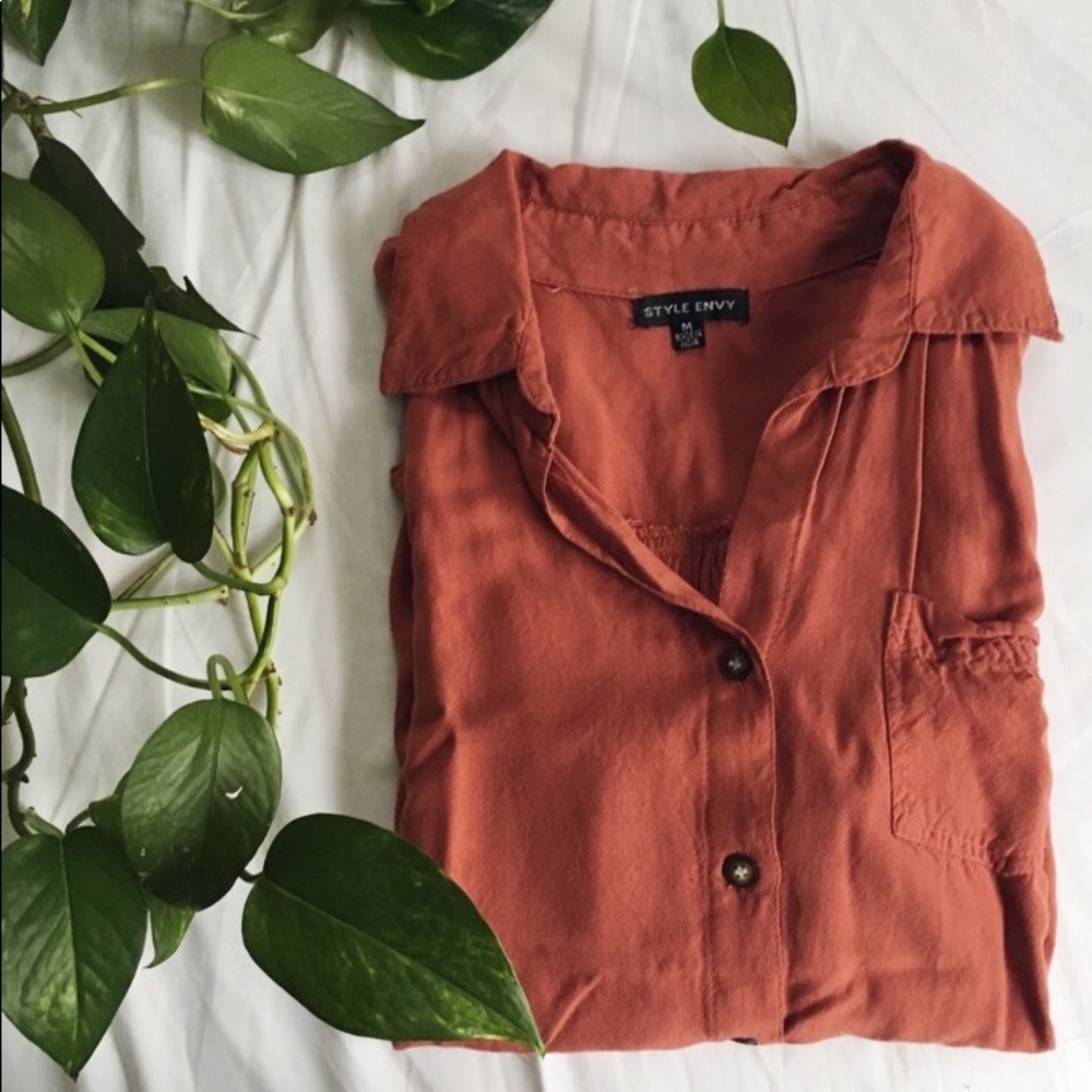 STYLE ENVY • top